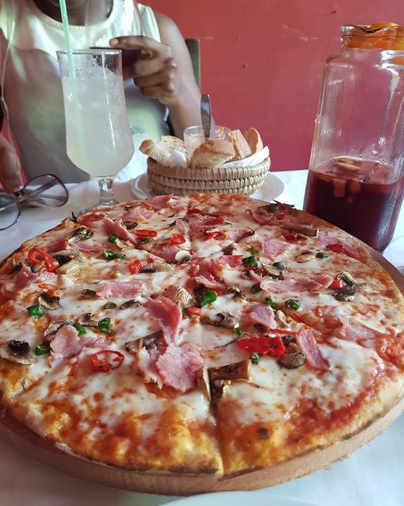 Pizzeria La Taverna